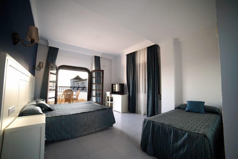 mini f3849ec0f421bac737f457146198c94d 768x512