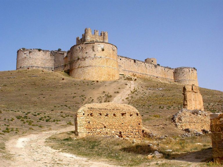 1280px Berlanga de Duero   Castillo 1 768x576
