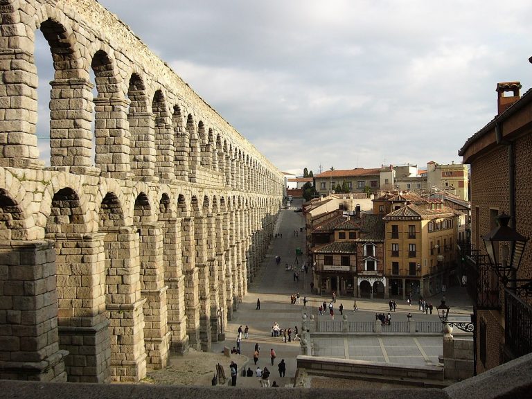 AcueductoSegovia04 768x576