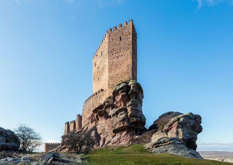 Castillo de Zafra Campillo de Duenas Guadalajara Espana 2017 01 04 DD 48 768x542