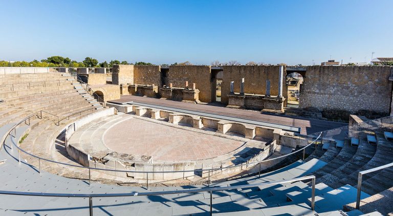 Teatro romano de Italica Santiponce Sevilla Espana 2015 12 06 DD 46 768x422