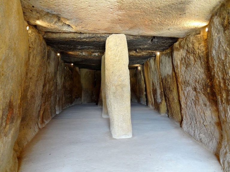 Dolmen de Menga 02 768x575