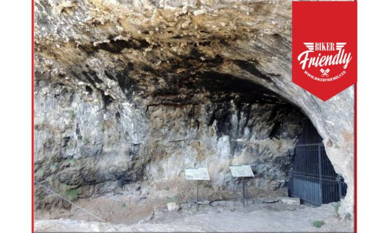 cueva de los casares 3 768x461